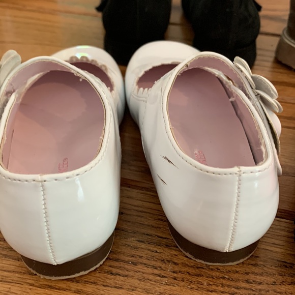 4 pair toddler girls size 8 shoes - Picture 16 of 16